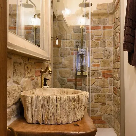 아파트 Hortus Conclusus + Free Parking