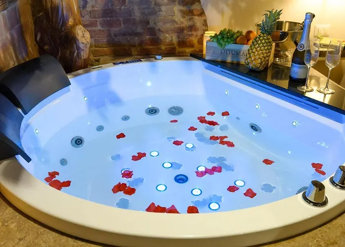 Hortus Conclusus + Free Parking アパート