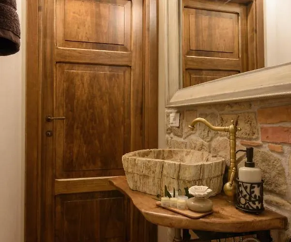 Hortus Conclusus + Free Parking