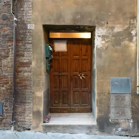 Hortus Conclusus + Free Parking * Siena